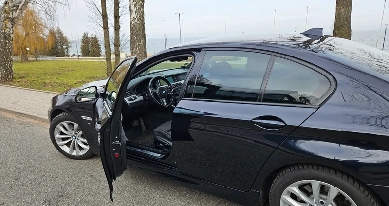 BMW Seria 5 cena 89790 przebieg: 204000, rok produkcji 2015 z Gdynia małe 154